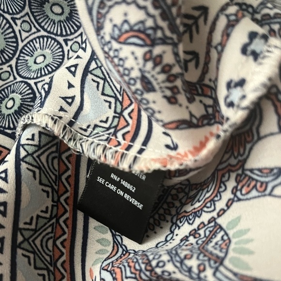 Torrid Short Sleeve Elephant Print Button Back Top Size 4X - Picture 8 of 8